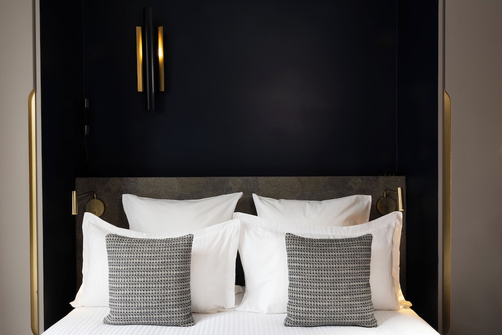 Le 10 Bis Hotel 27/65