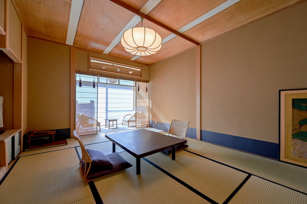 Type D, Japanese, 2 Futon Beds, Indoor Bath, Smoking