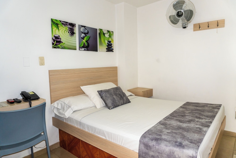 Hotel Alcaravan 16/58