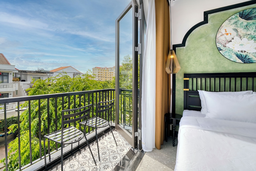 Rokas Hoi An Boutique Hotel 16/48
