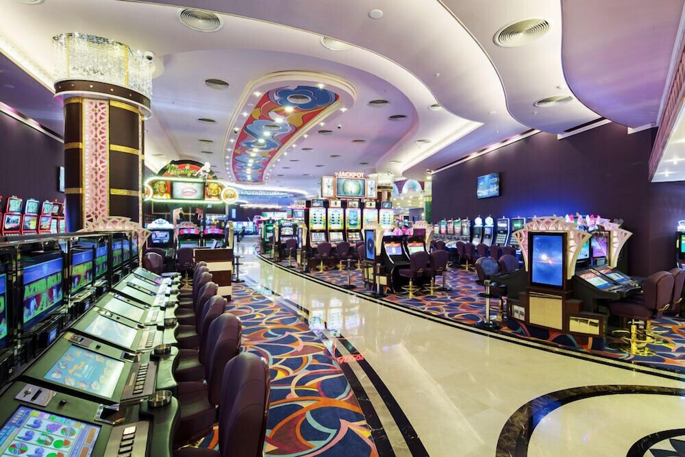Merit Royal Premium Hotel Casino & Spa 31/36
