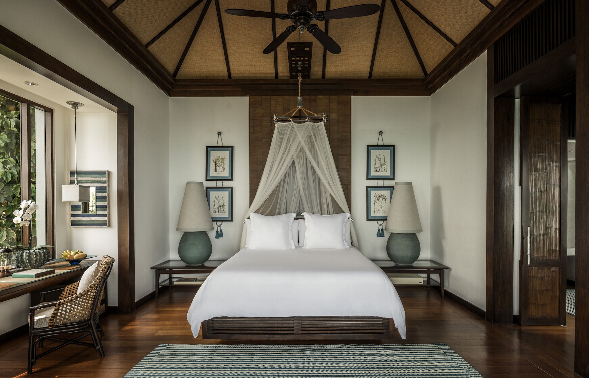 ISLAND, POOL, OCEAN, VILLA, KING BED