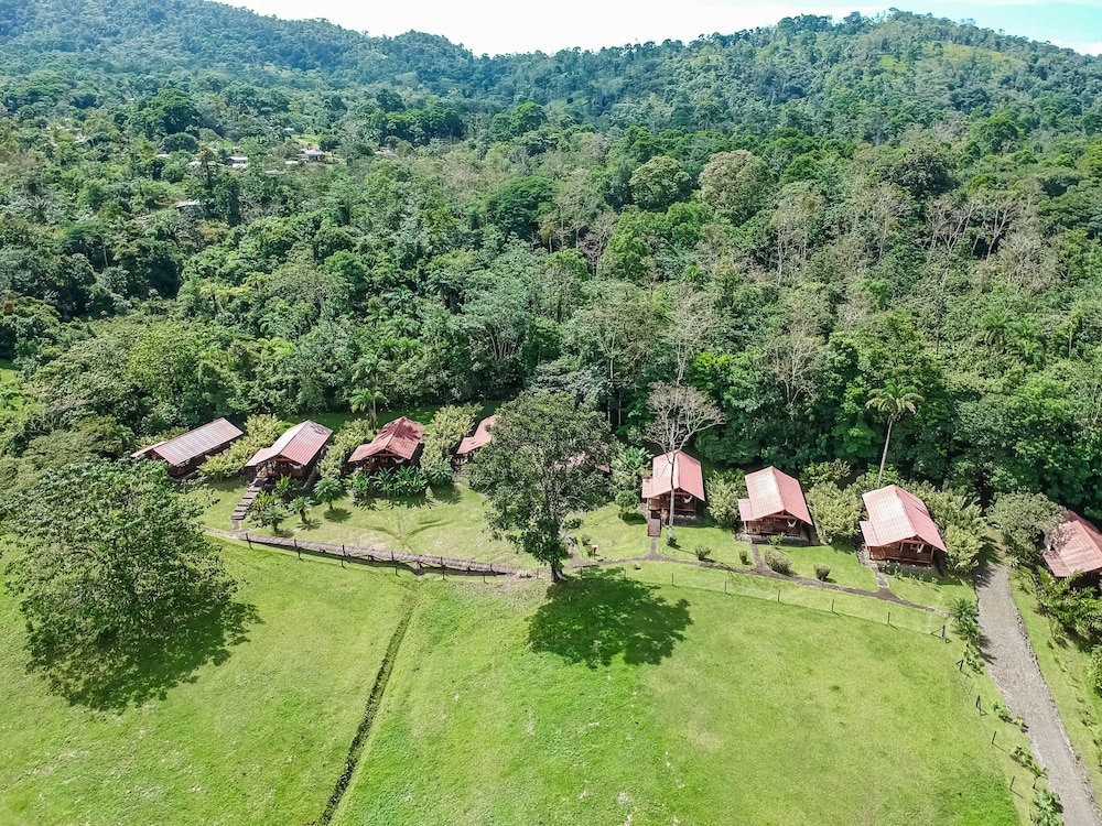La Anita Rainforest Ranch 26/35