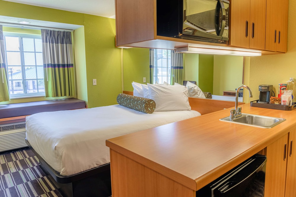 Microtel Inn Suites Kingsland 27/55