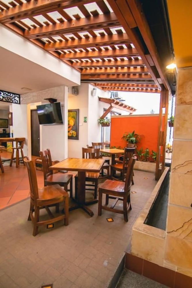 San Antonio Boutique Hotel 40/50