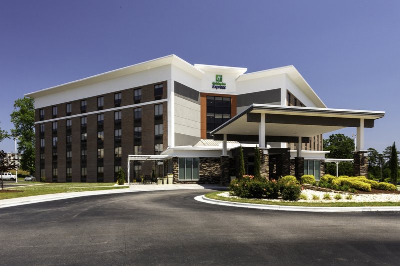 Holiday Inn Express Rocky Mount - Sports Center 5/50
