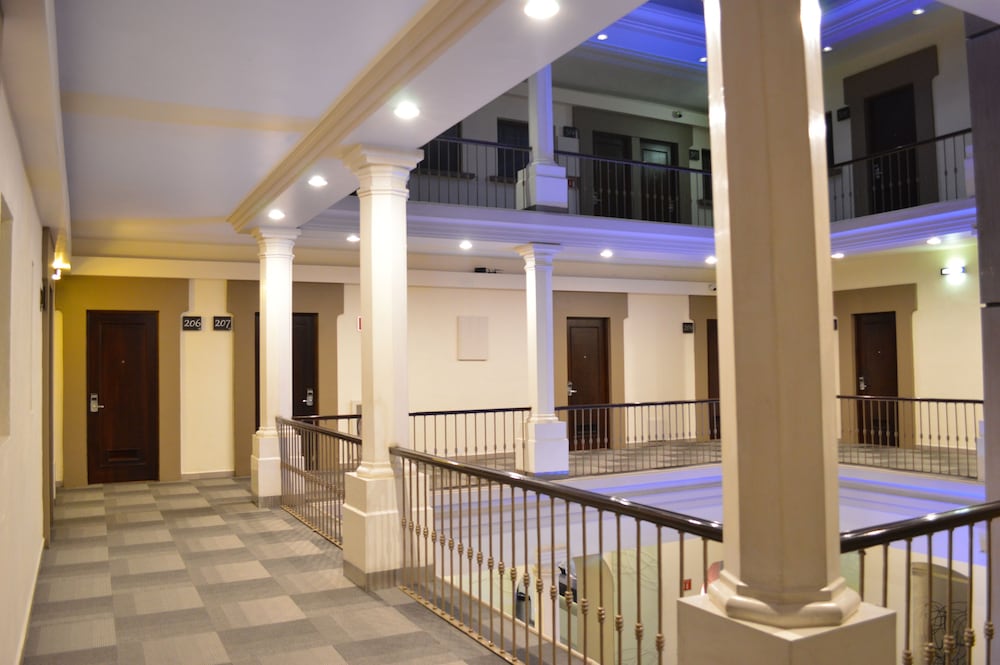 Hotel Abu 8/63