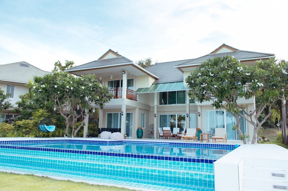 Searidge Hua Hin Resort 6/50