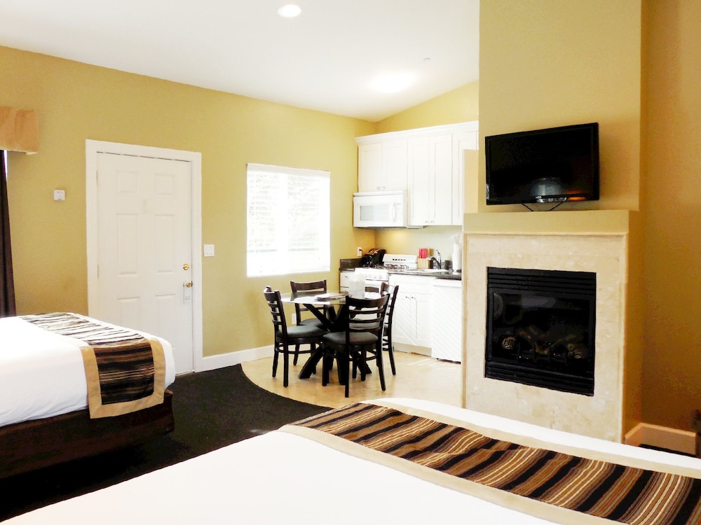 Sea Breeze Inn And Cottages 55/75