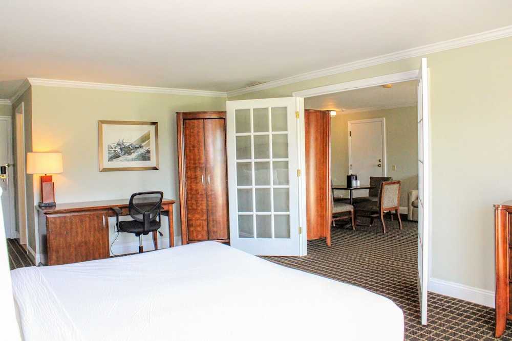 Resort Conference Center At Hyannis 16/63