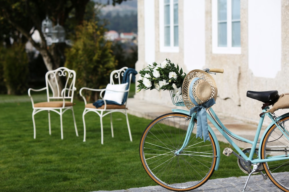 SOLAR EGAS MONIZ CHARMING HOUSE AND LOCAL EXPERIENCE 27/50