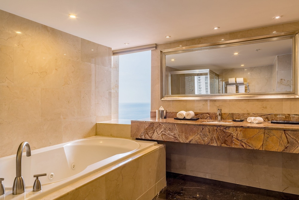 Sheraton Grand Panama 42/54