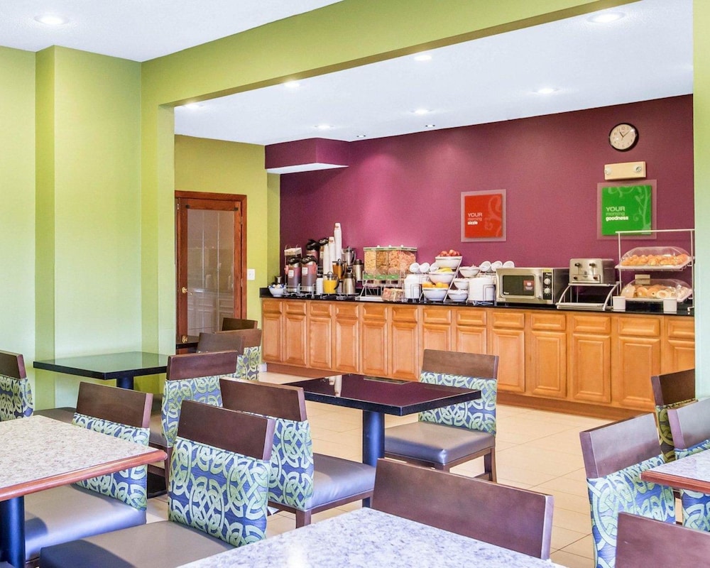 restaurant cafeteria