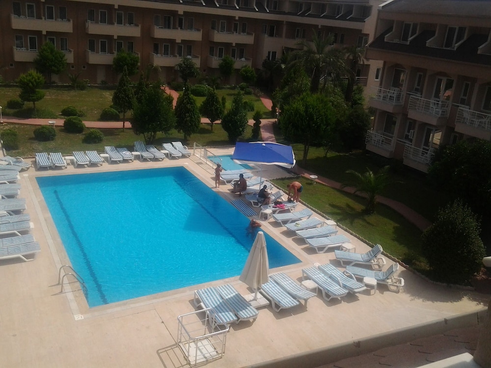 Ares Dream Hotel 45/50