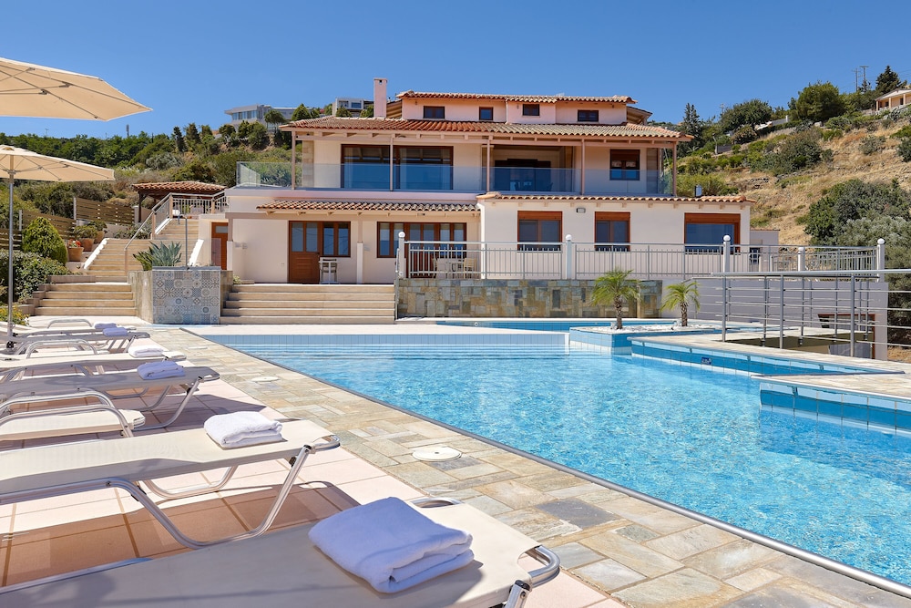 Keramos Villa And Apartments 3/45