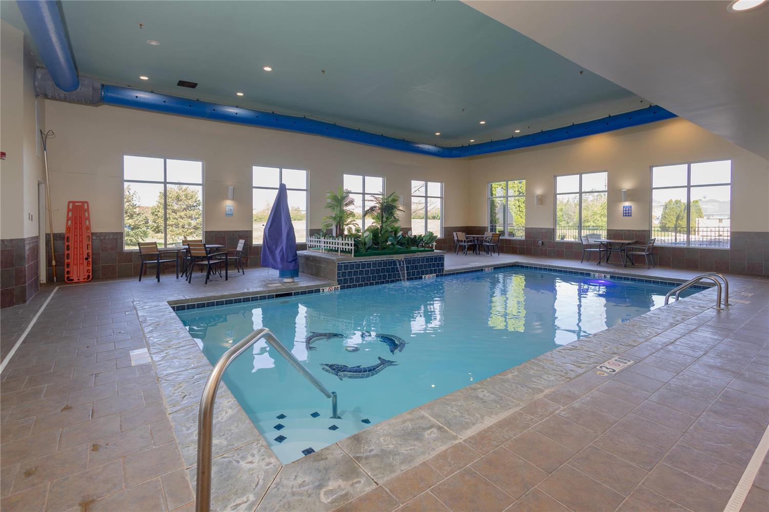 Comfort Suites Troy-I75 42/69