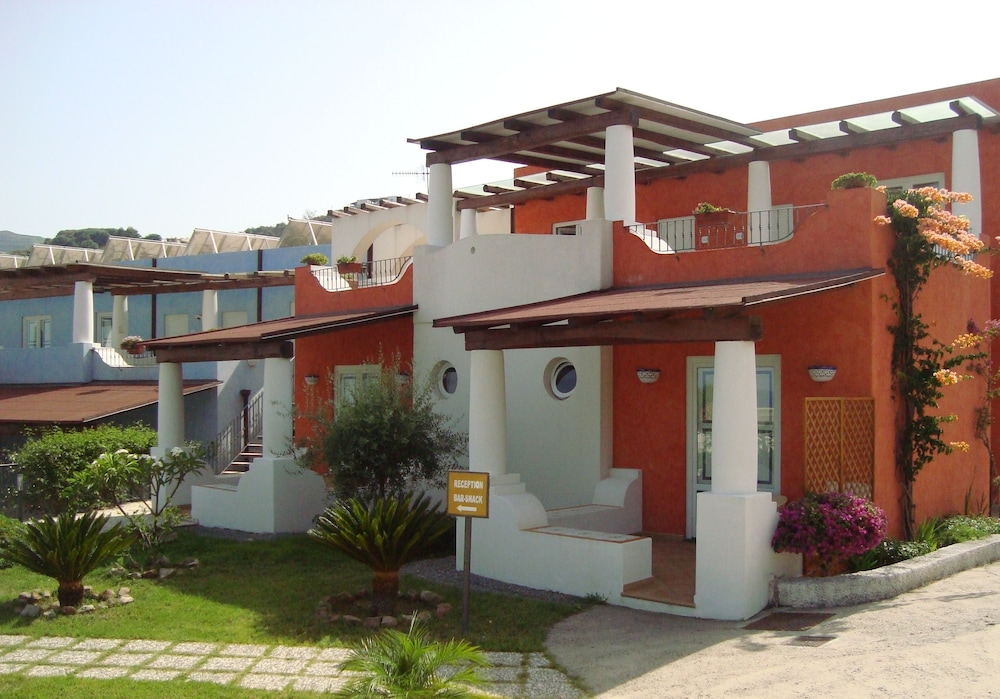 Hotel Bougainville 1/50