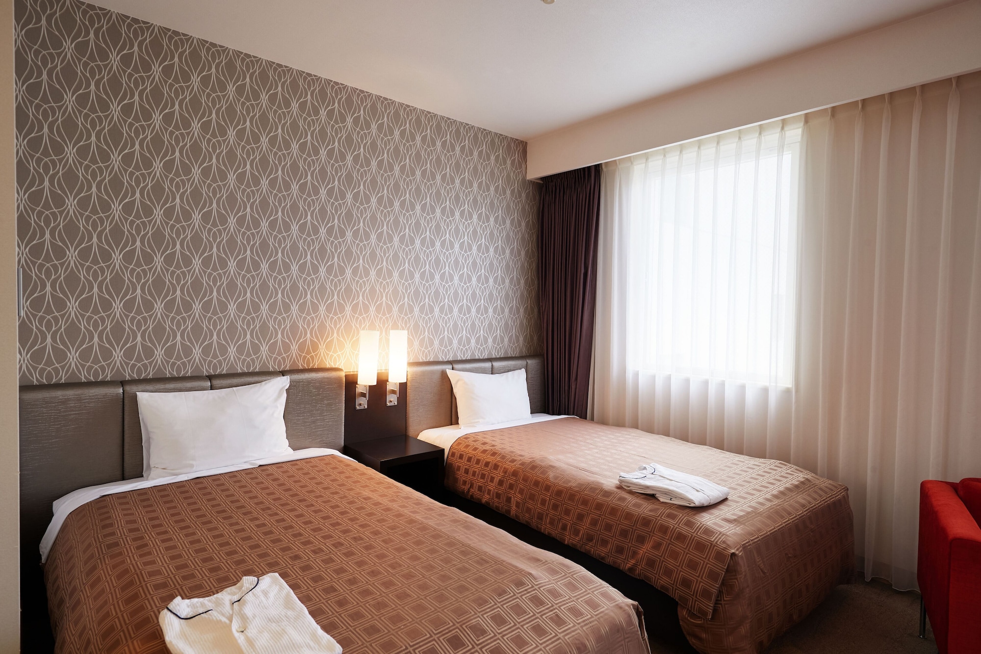 ROOM, TWIN BEDS, SMOKING