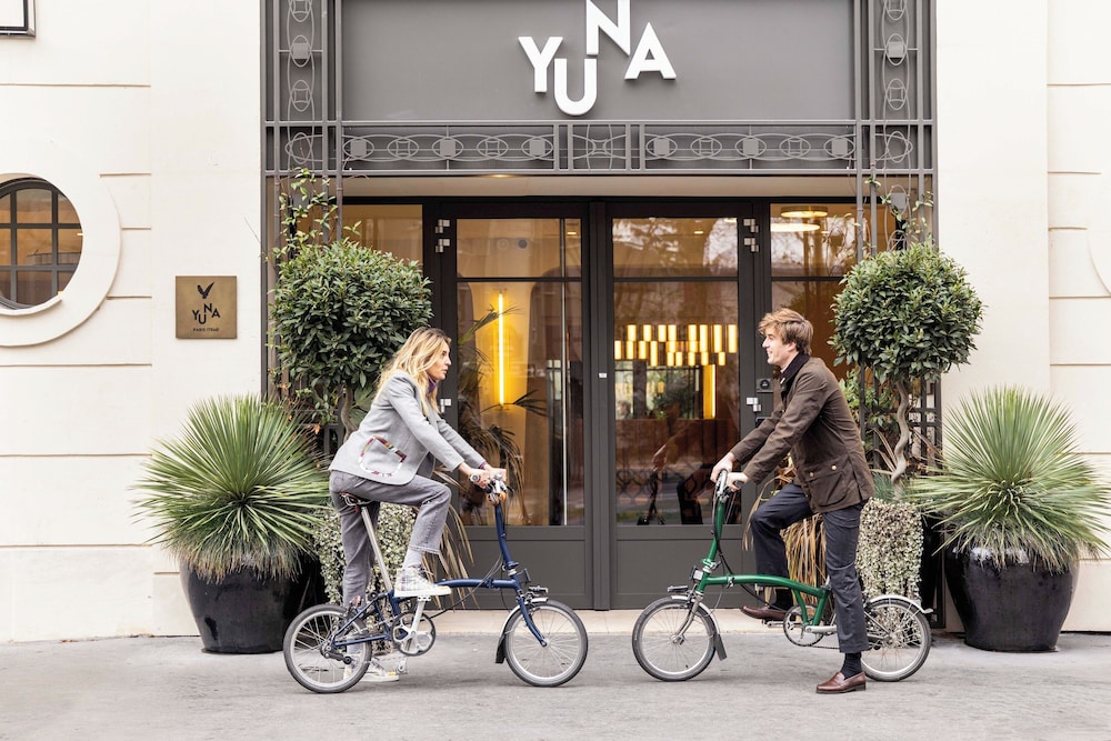 Yuna Porte Maillot - ApartHotel 5/50