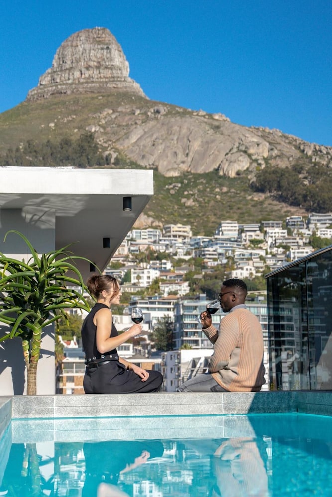 Latitude Aparthotel By Totalstay 30/56