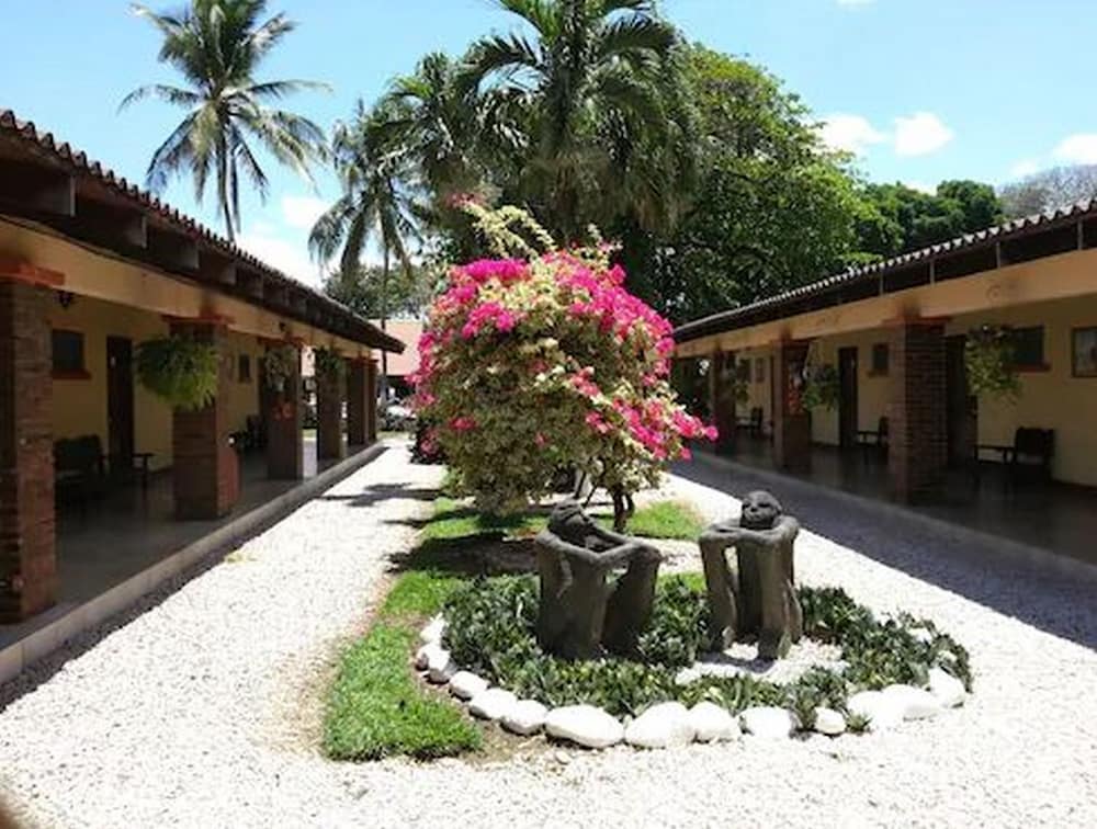 Las Espuelas Hotel 2/54