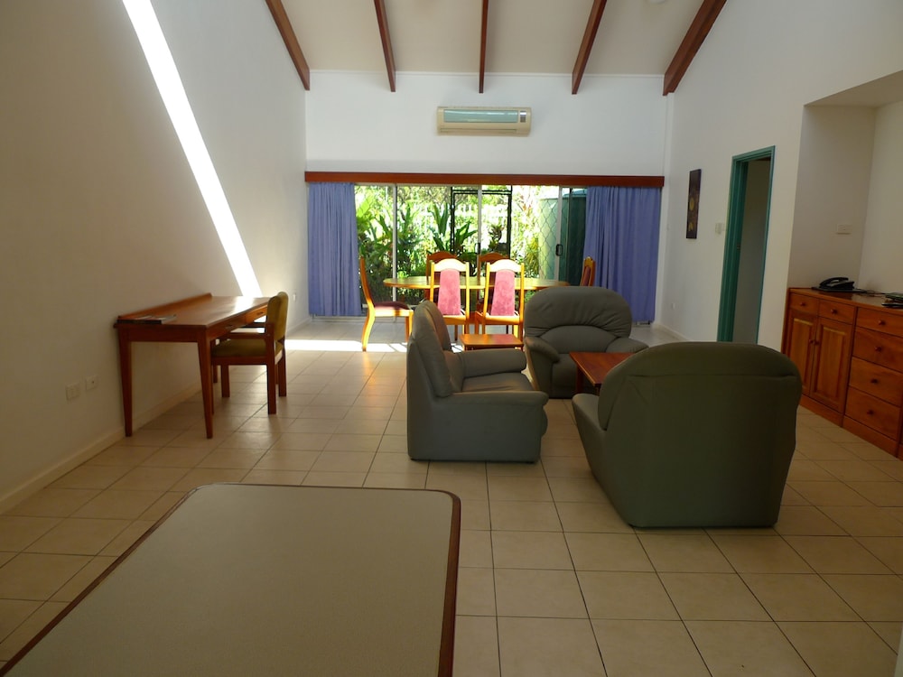 Madang Star International Hotel 41/60