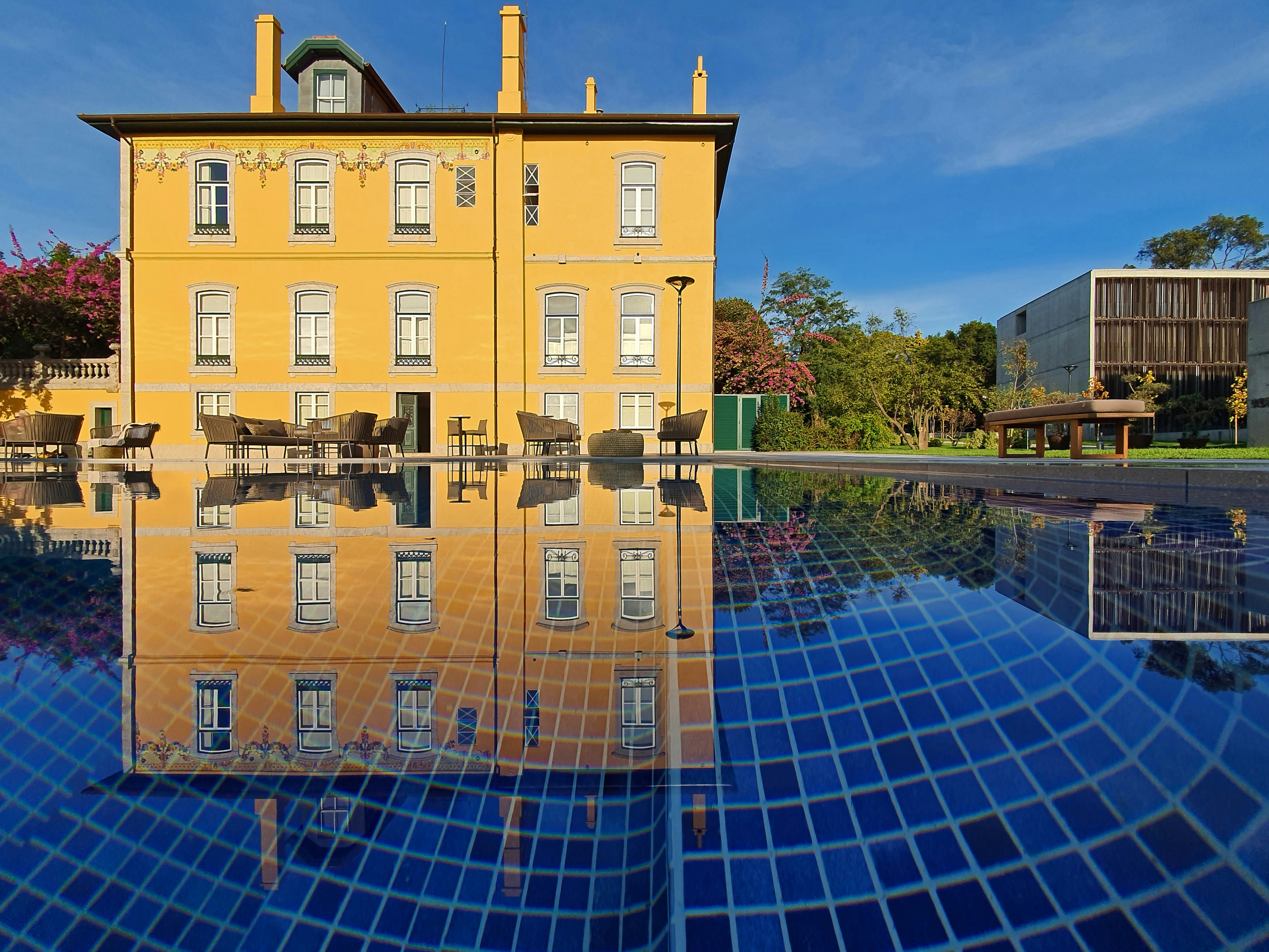 Curio Collection By Hilton Boeira Garden Hotel Porto 1/32