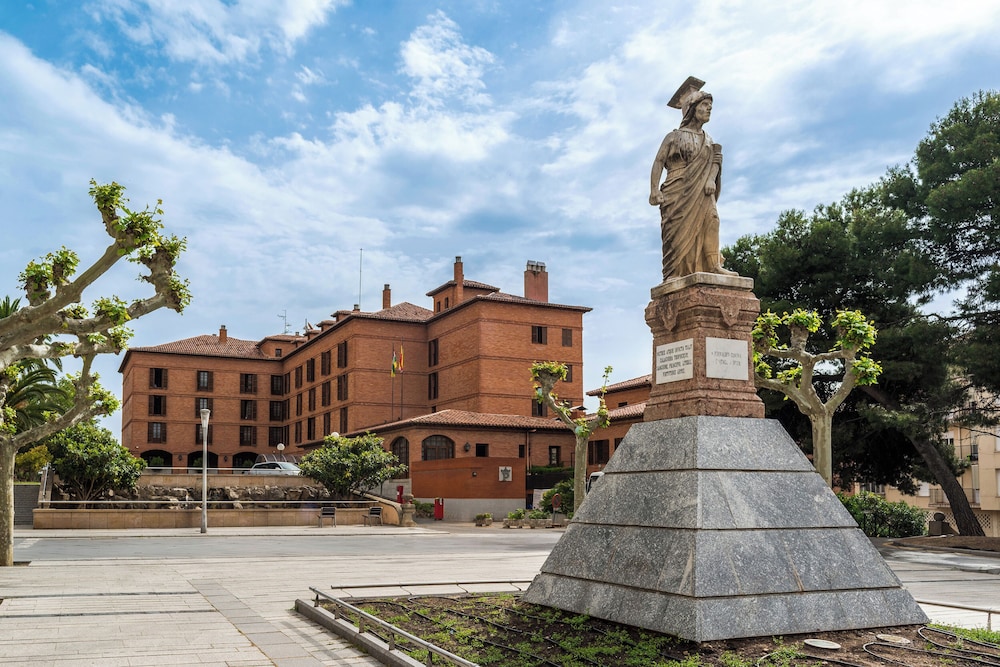 Parador De Calahorra 37/47