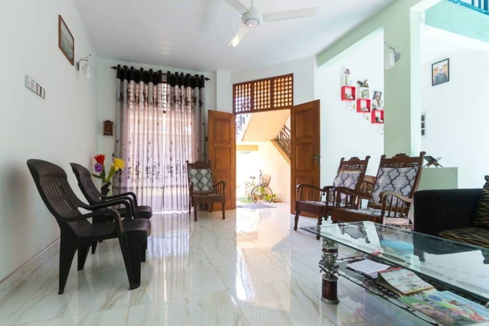 Imran Villa 16/18
