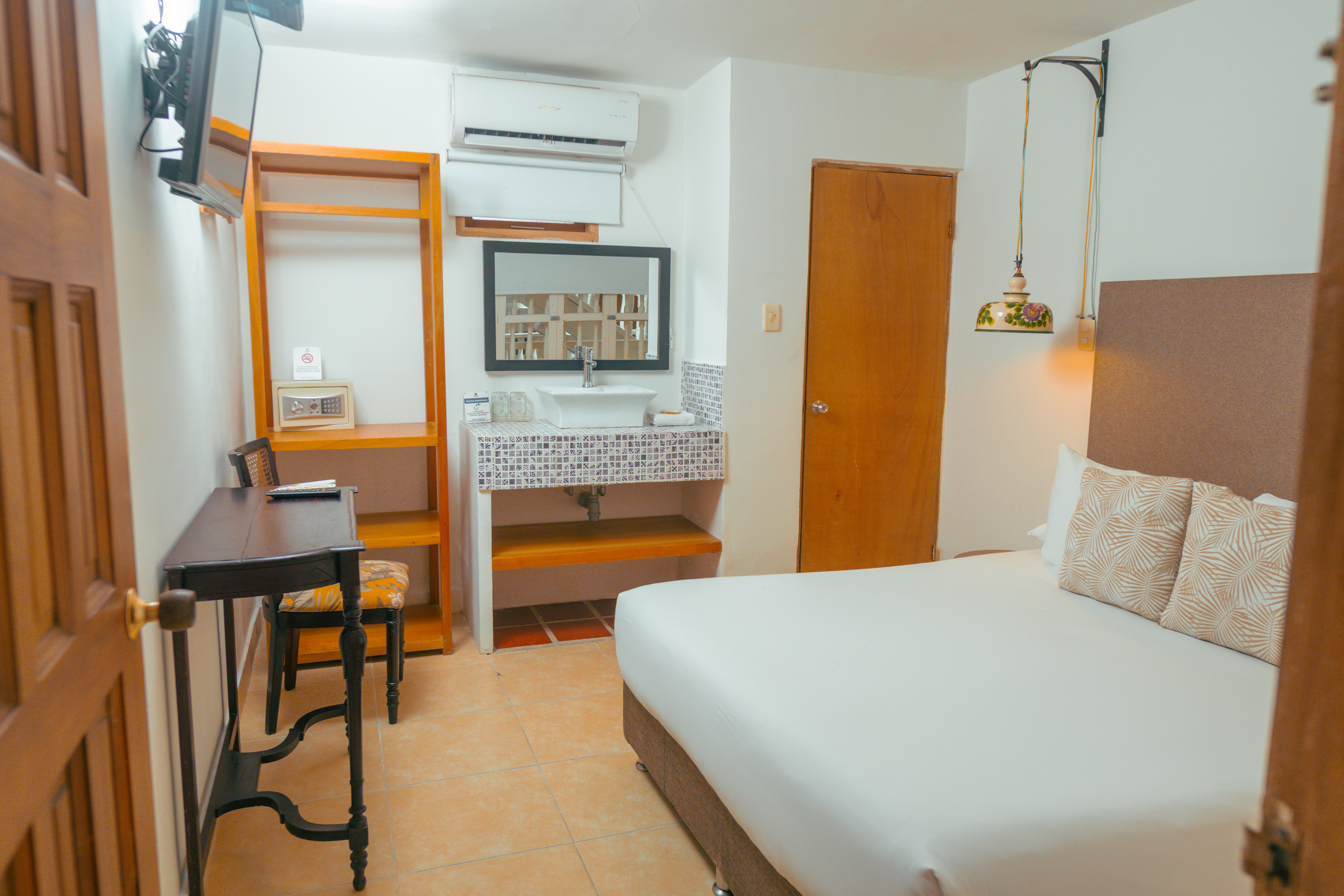 غرفة قياسية بسرير كوين، Hotel Kartaxa Cartagena 5/6