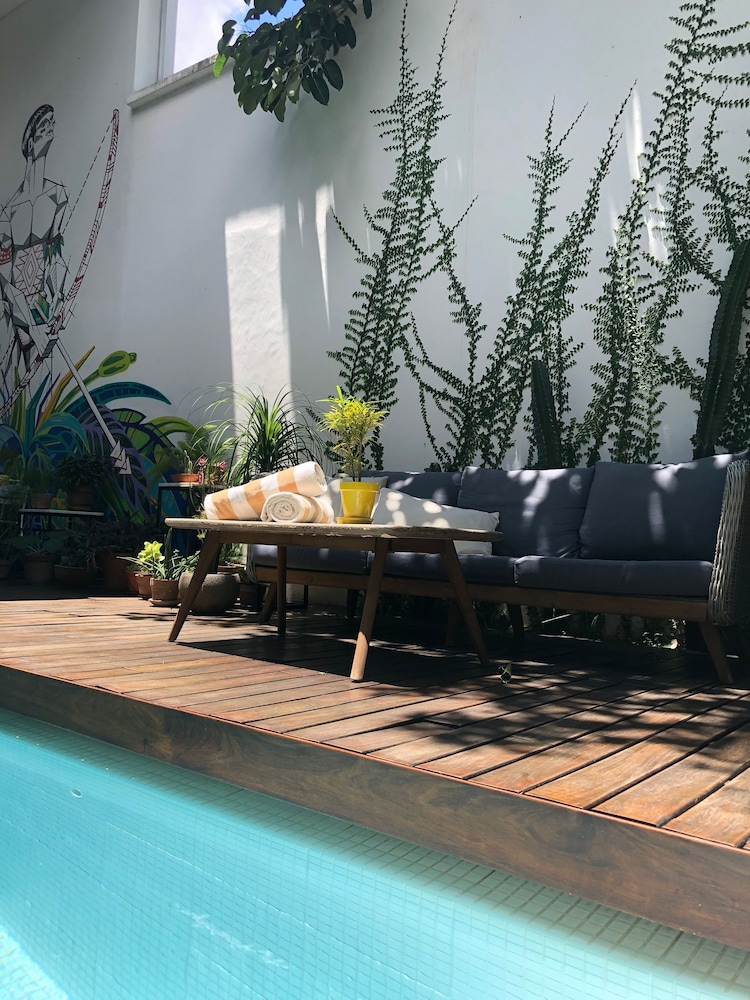 Cosmopolitano Hotel Boutique 46/50