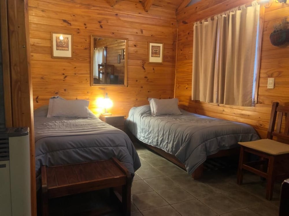 1 BEDROOM, ECONOMY, CABIN