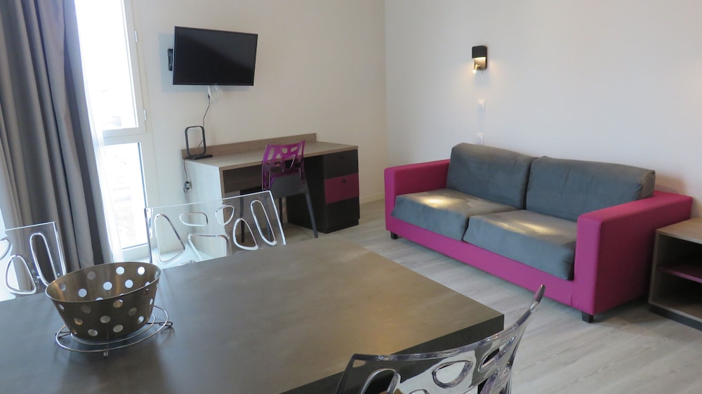 Appart-Hotel Mer & Golf City Bordeaux Lac 30/53