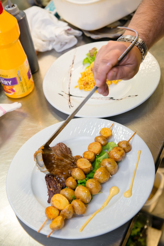 restaurant cafeteria