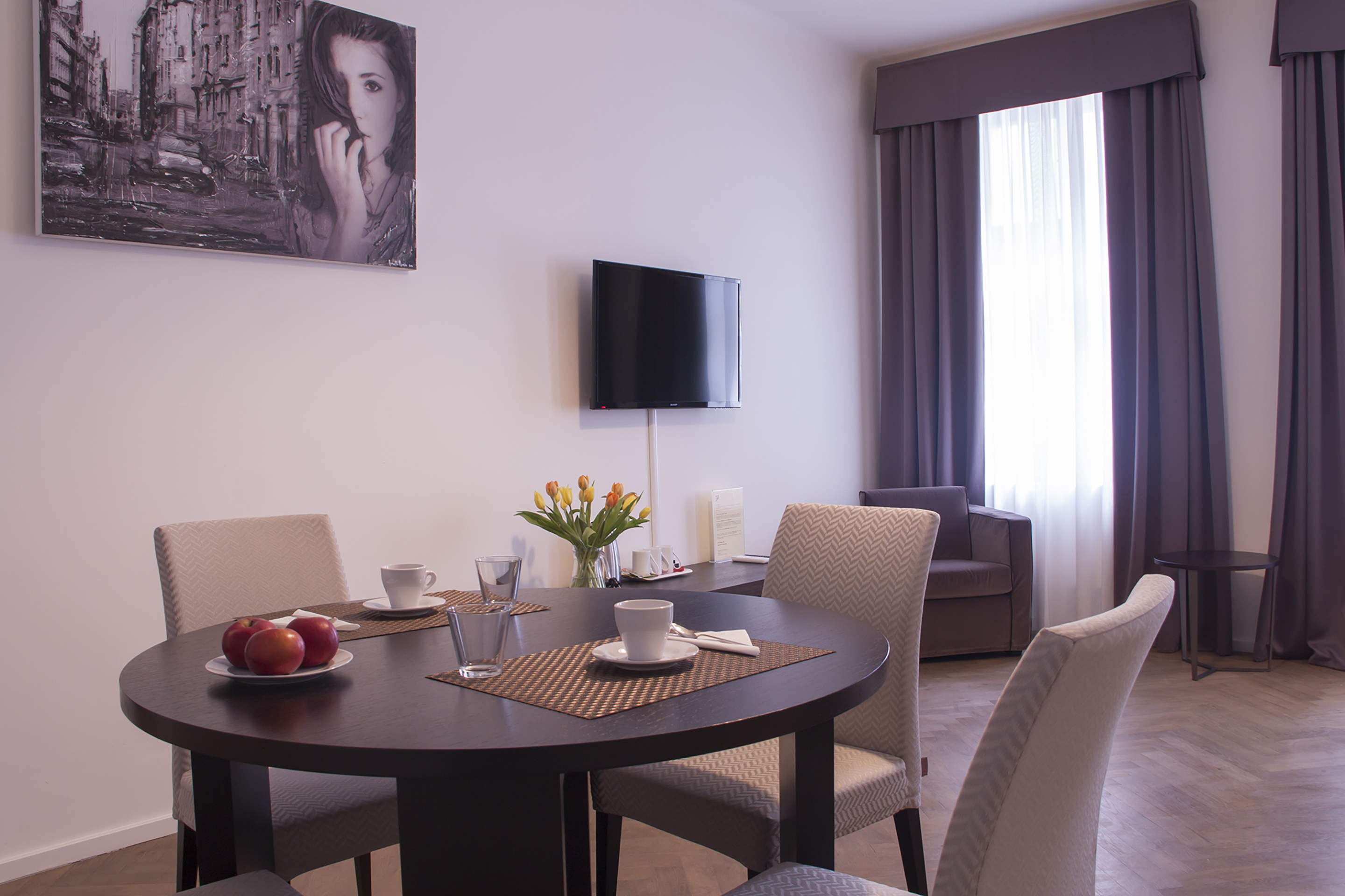 limehome Prague Halkova 18/32