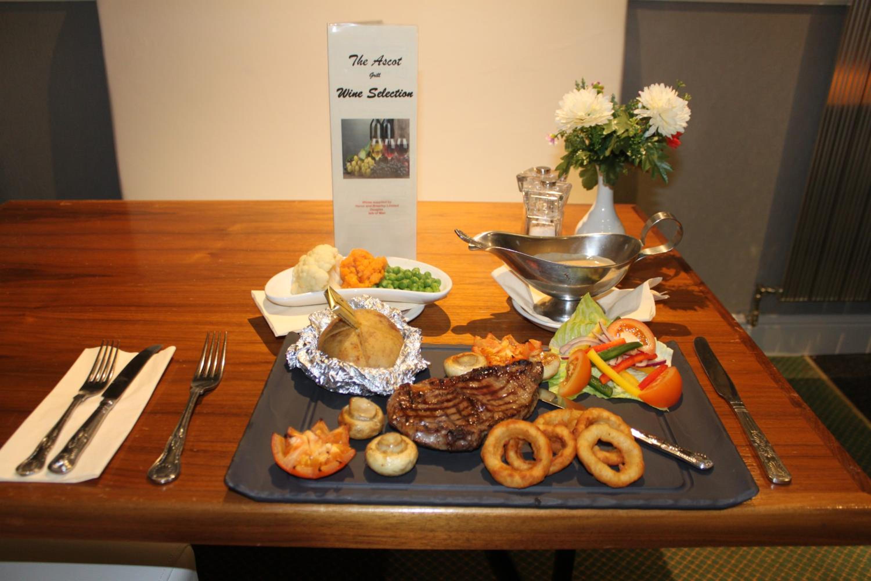 Ascot Hotel 40/50