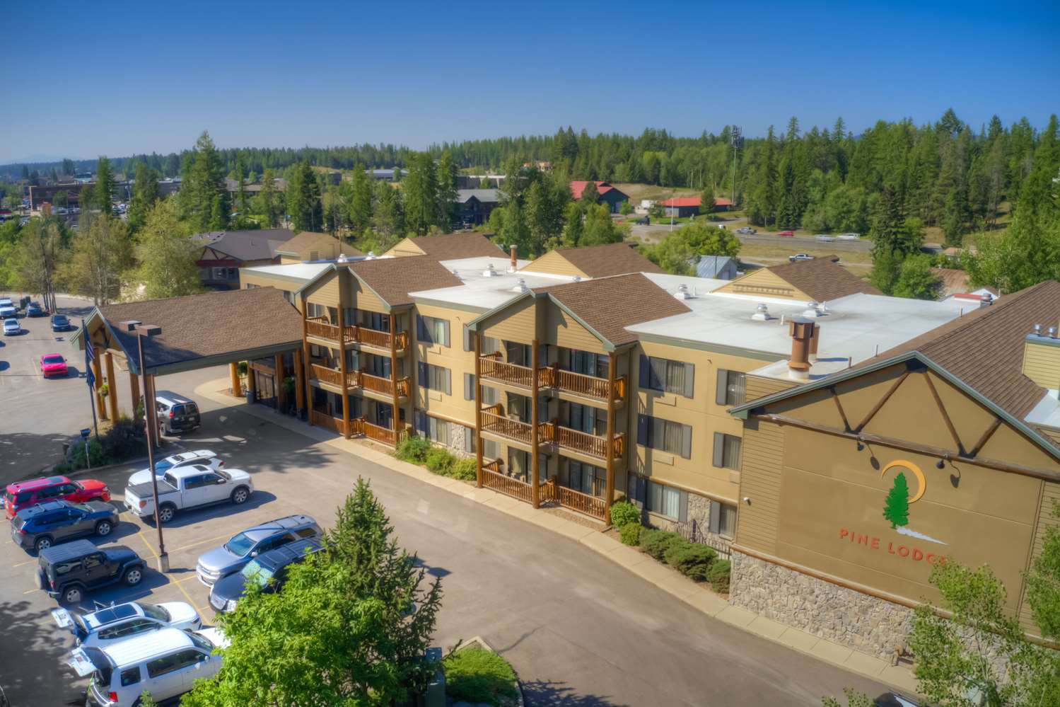 The Pine Lodge on Whitefish River 48/54