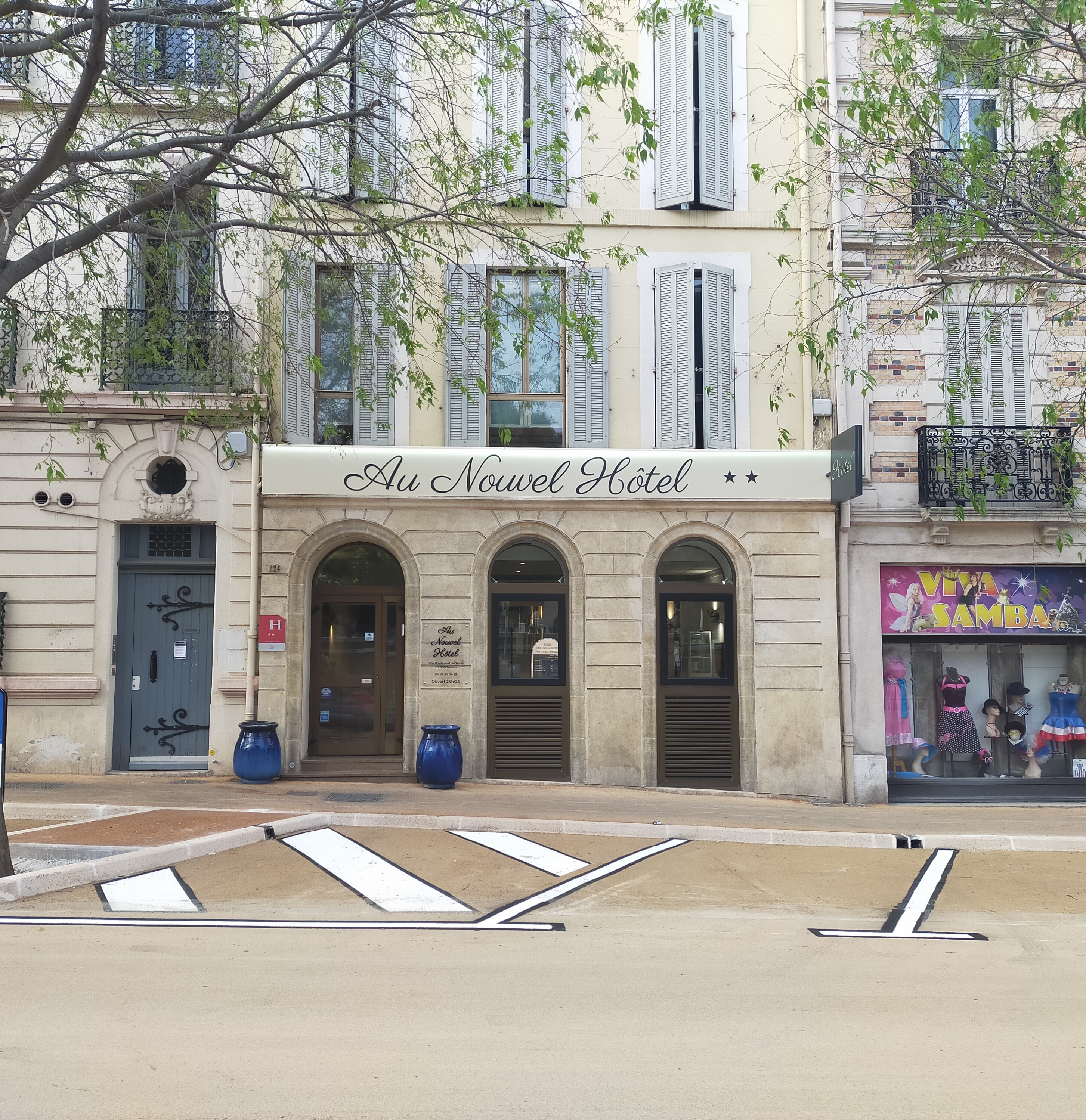 AU NOUVEL HOTEL 19/25