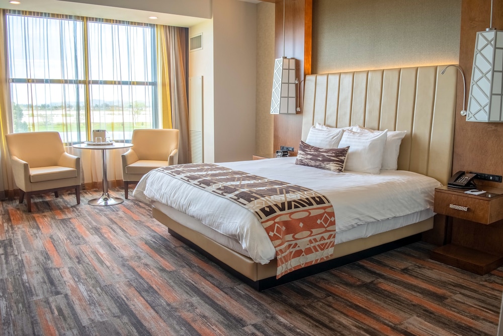 Deluxe, King Bed, Accessible