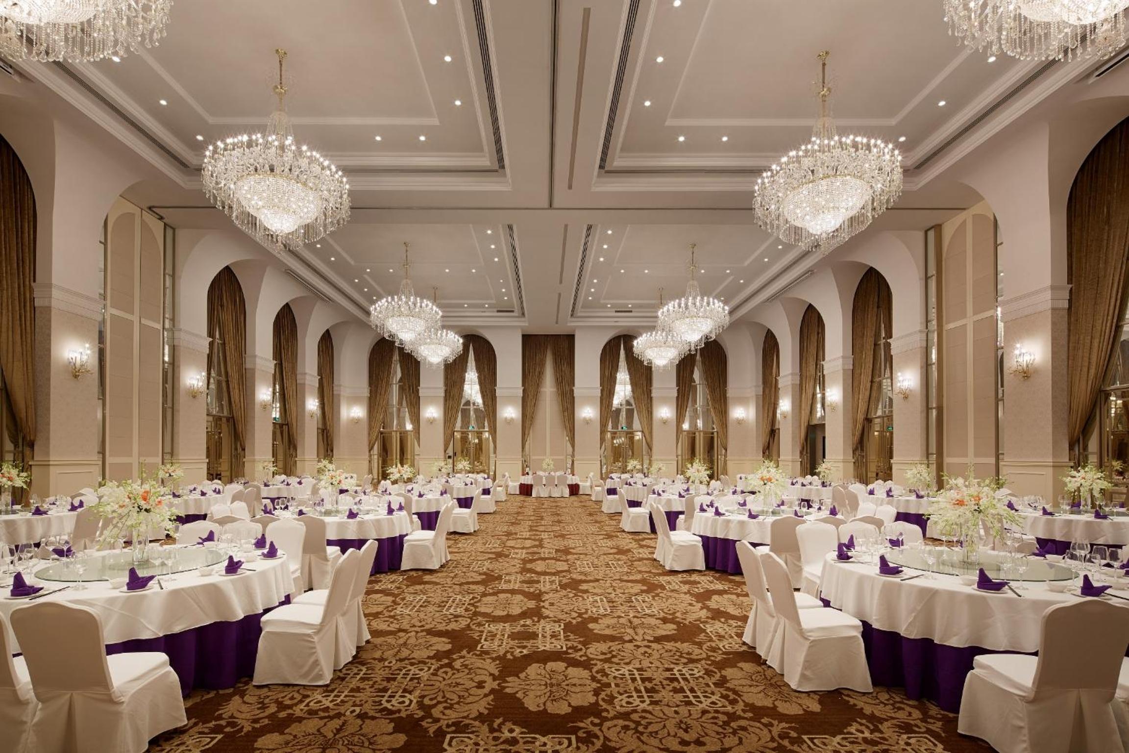 Yinrun Jinjiang Castle Hotel 21/33