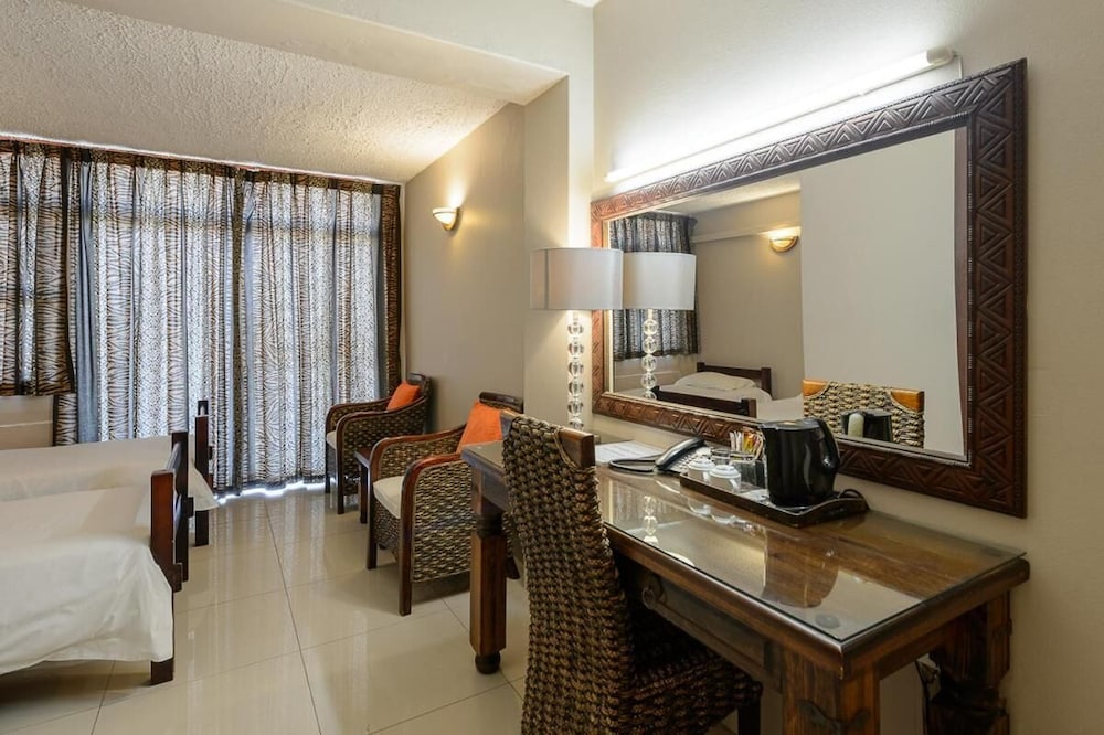 Bon Hotel Margate 25/50