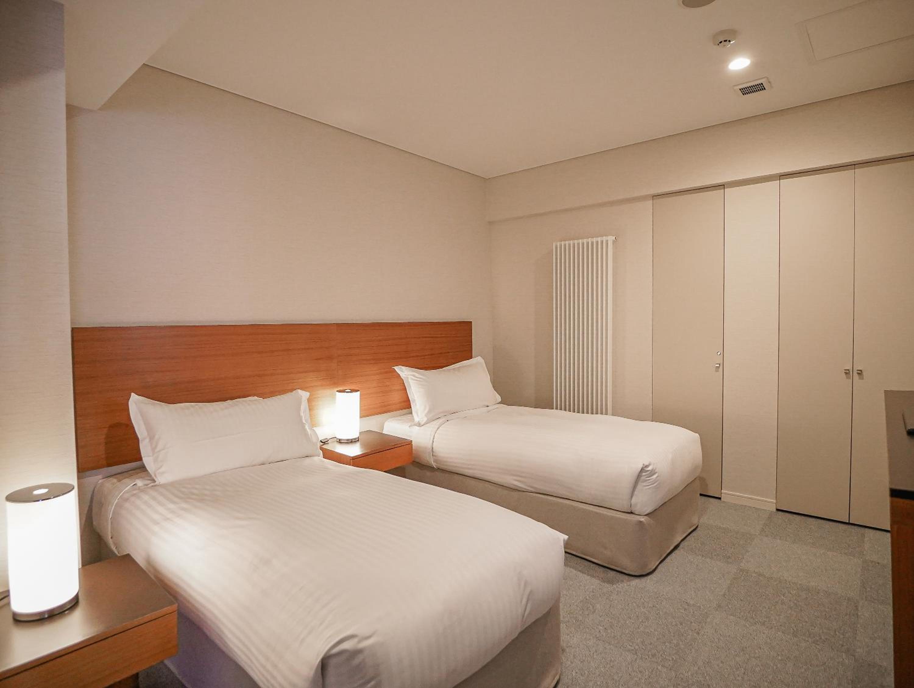 2 Bedrooms, Suite, 4 Beds, Twin Beds, No Air Condition
