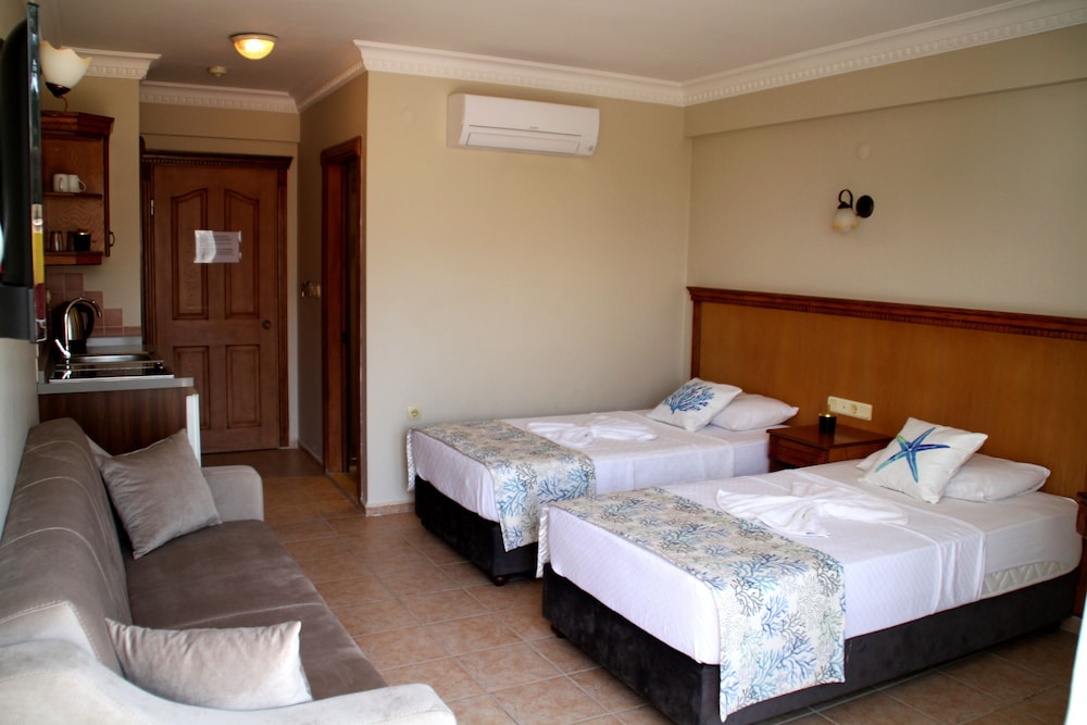 1 BEDROOM, STUDIO, SEA VIEW