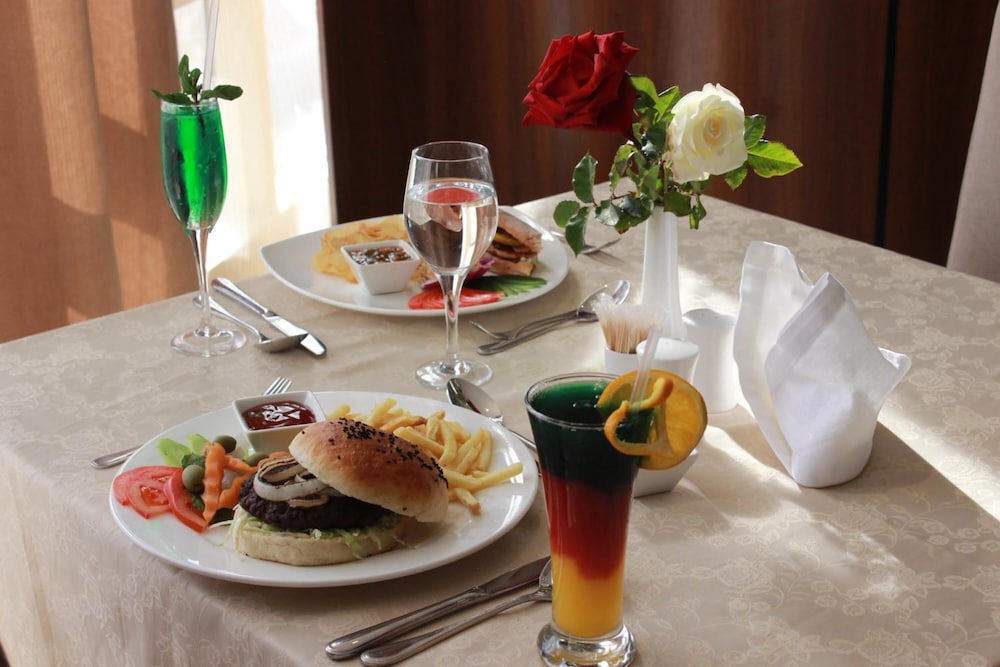 فندق ناشونال بارك(National Park Hotel) 55/66
