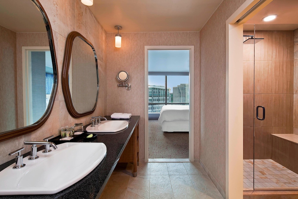 Westin Arlington Gateway 30/66