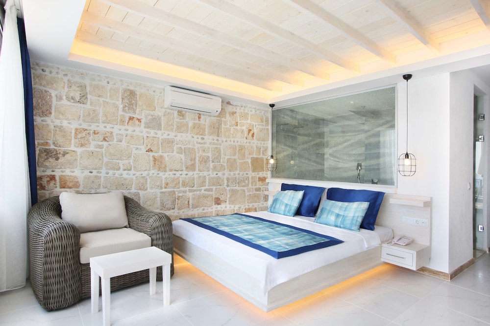 Nur Beach Hotel 29/41