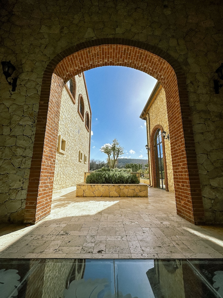 Bengodi Boutique Hotel(+12) 43/50