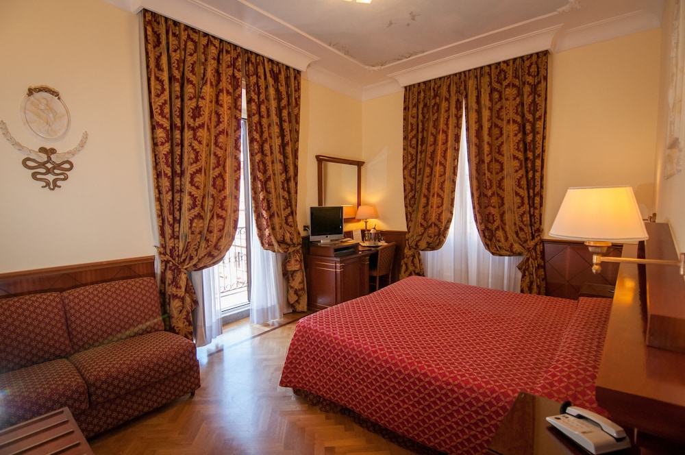 Hotel Palladium Palace 19/76