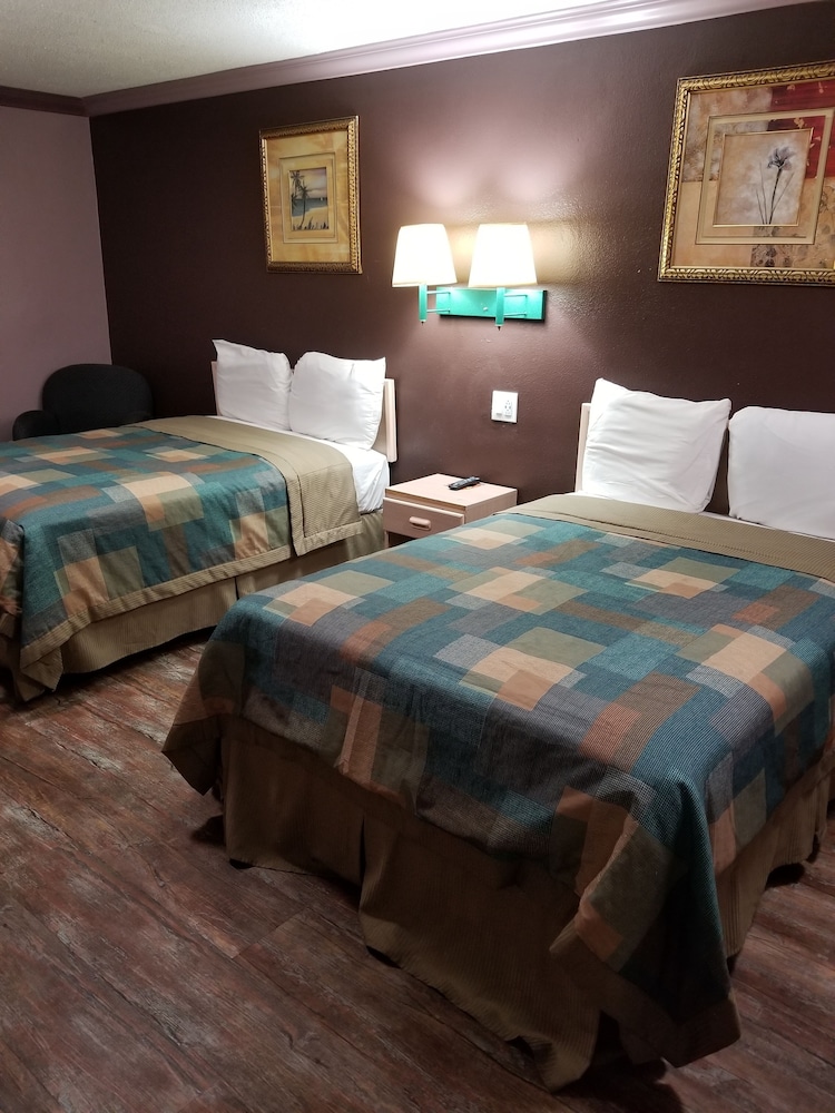 Hollywood Stars Inn 16/63