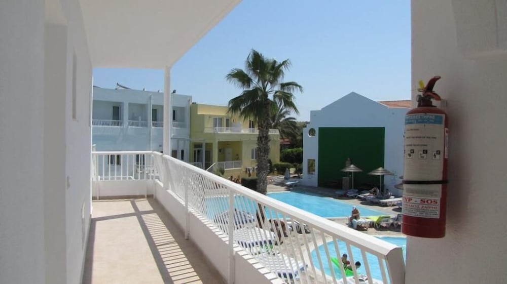 VALSAMIS APARTMENTS 30/30